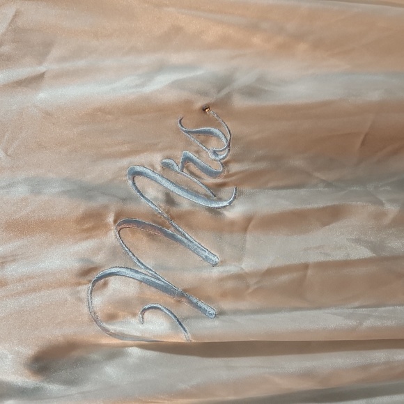 Bridal Robe - Picture 3 of 3